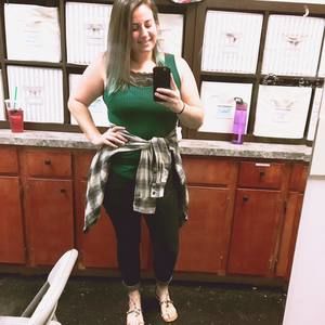 Meet your Posher, Marina